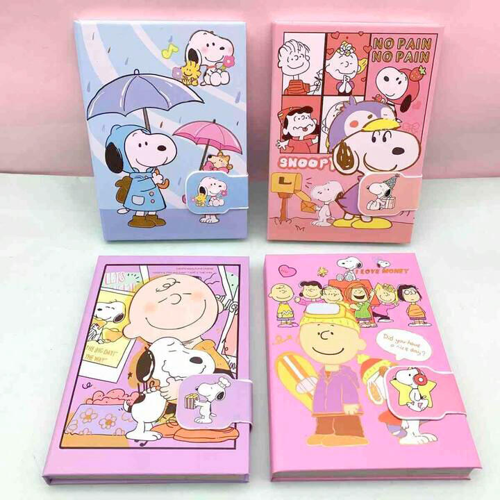 CUADERNO CON CIERRE IMANTADO 13 X 18 CM.